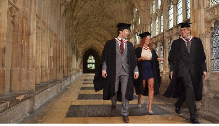 Lý do nên học thạc sĩ đại học anh quốc